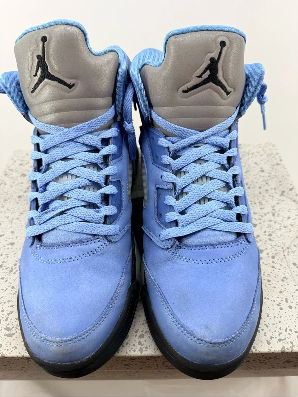 Jordan 5 Retro UNC University blue Size 10.5M